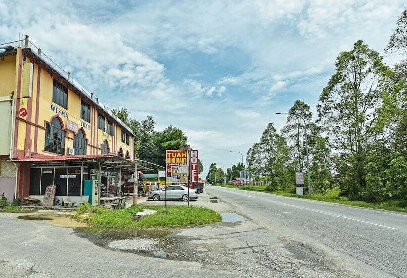 Hotel Oyo 90441 Cz Traveler S