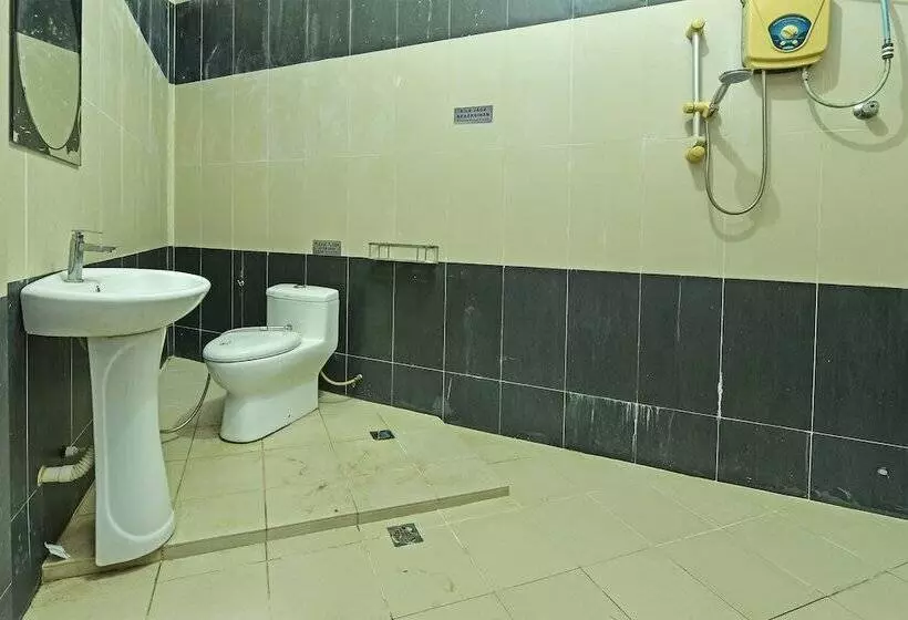 Hotelli Oyo 90441 Cz Traveler S