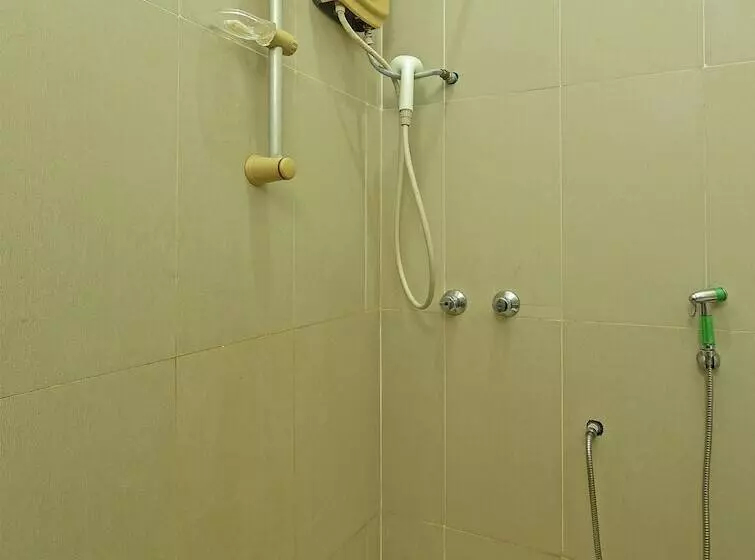 Hotelli Oyo 90441 Cz Traveler S