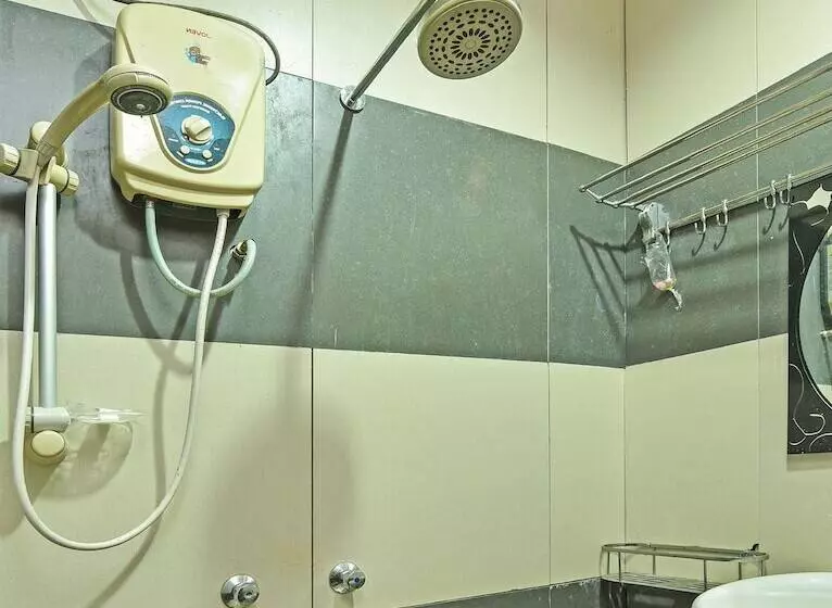 Hotelli Oyo 90441 Cz Traveler S