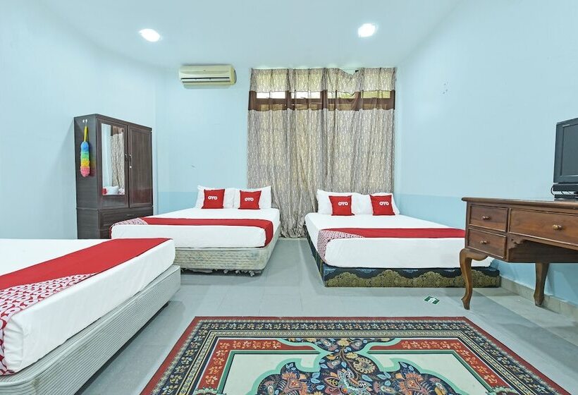 Hotel Oyo 90441 Cz Traveler S