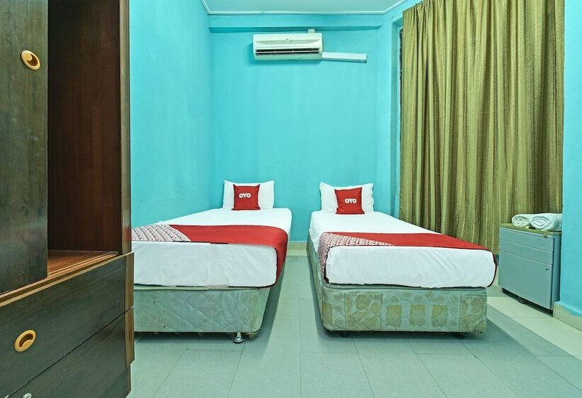 Hotel Oyo 90441 Cz Traveler S