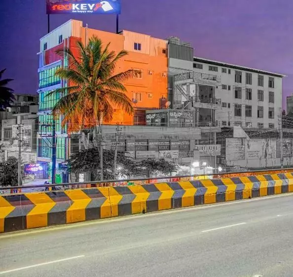 Hotelli Redkey Inn Bangalore Airport