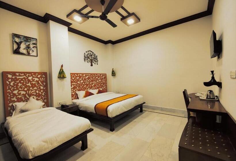 هتل The Rathore Heritage