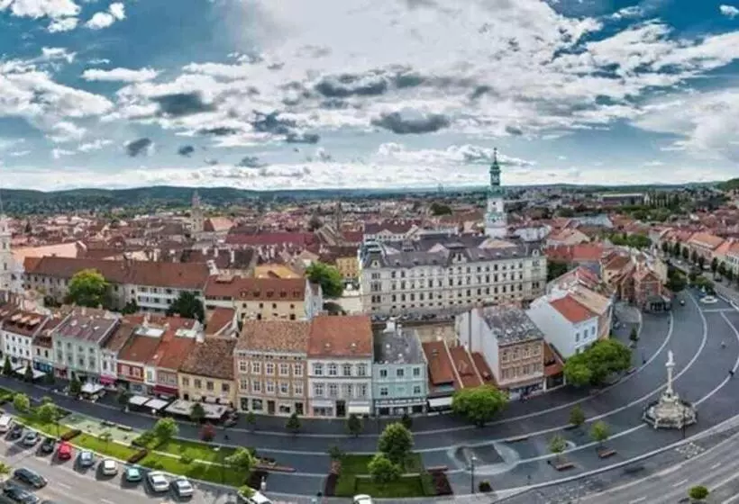 Lakelove Házikó Sopron  Erdő és Tópart Mellett