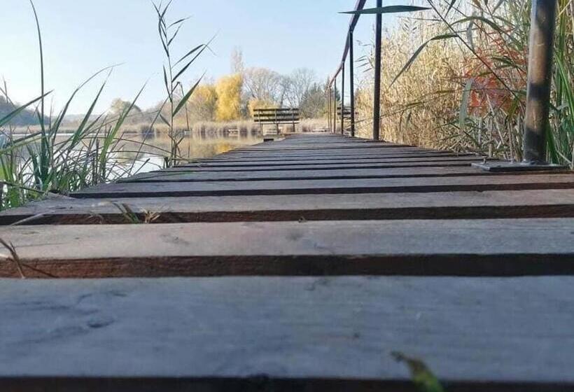 Lakelove Házikó Sopron  Erdő és Tópart Mellett