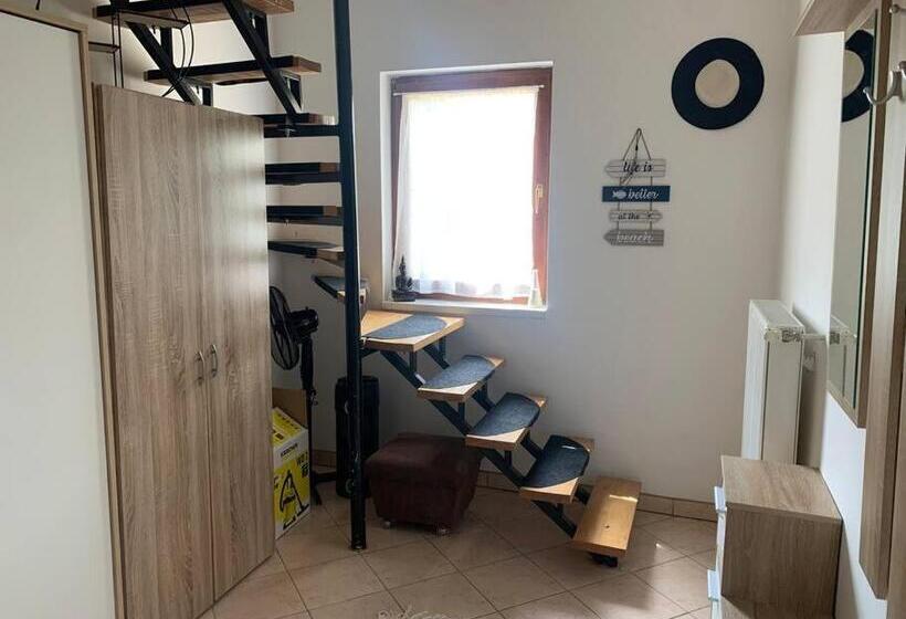 Lakelove Házikó Sopron  Erdő és Tópart Mellett