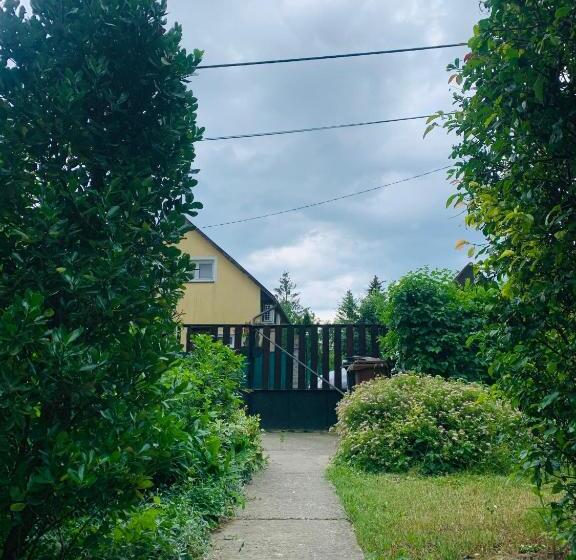 Lakelove Házikó Sopron  Erdő és Tópart Mellett