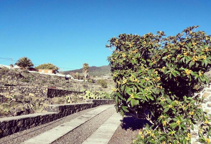 Sea And Mountain View Apartment