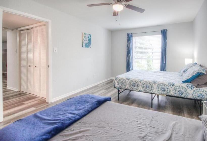 Spacious 3br, 2ba Condo Near Medcenter & Nrg