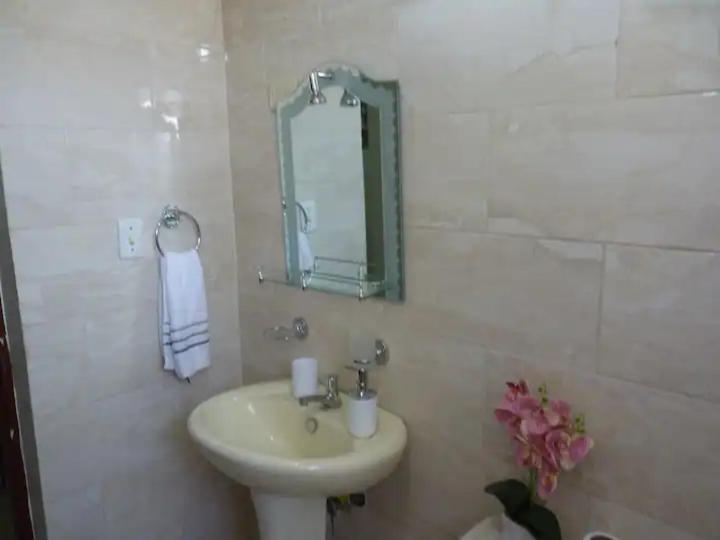 Apartamento Luminoso, Espacioso Y Funcional, Como En Casa