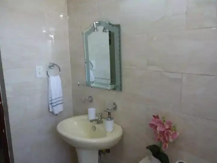 Apartamento Luminoso, Espacioso Y Funcional, Como En Casa