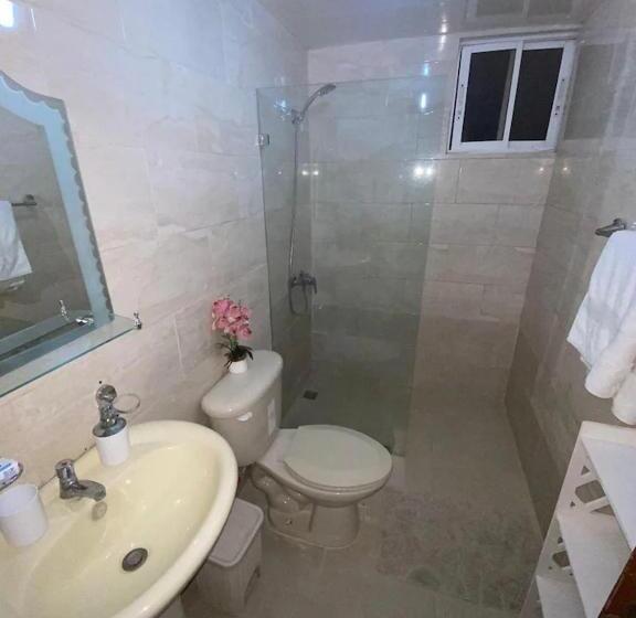 Apartamento Luminoso, Espacioso Y Funcional, Como En Casa