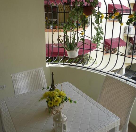 Apartamento Luminoso, Espacioso Y Funcional, Como En Casa