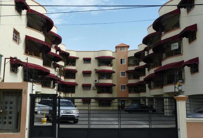 Apartamento Luminoso, Espacioso Y Funcional, Como En Casa