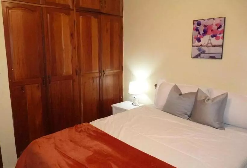 Apartamento Luminoso, Espacioso Y Funcional, Como En Casa