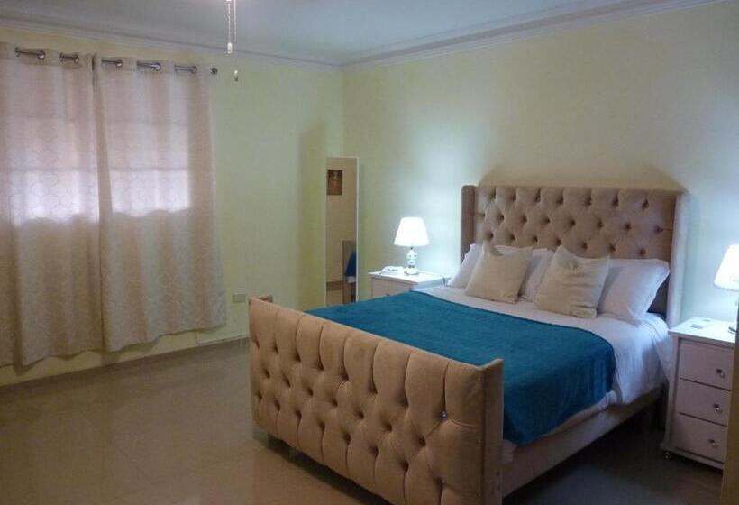 Apartamento Luminoso, Espacioso Y Funcional, Como En Casa