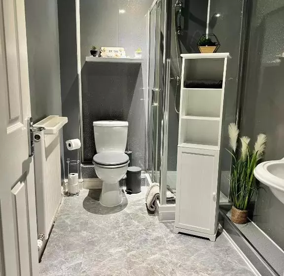 Beautiful Beach Front Cottage