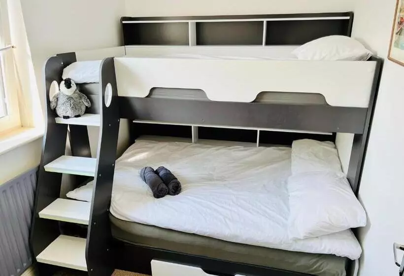 Beautiful Beach Front Cottage