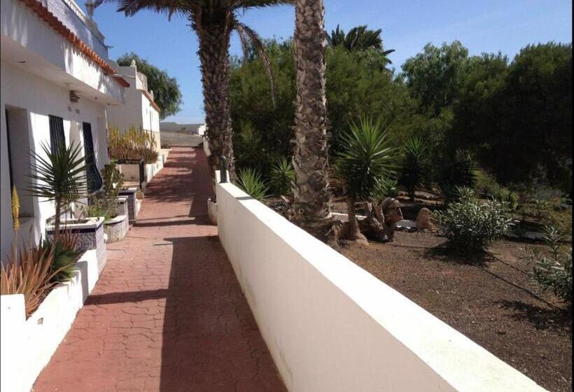 Beautiful Renovated Beach House With Panoramic Seaviews