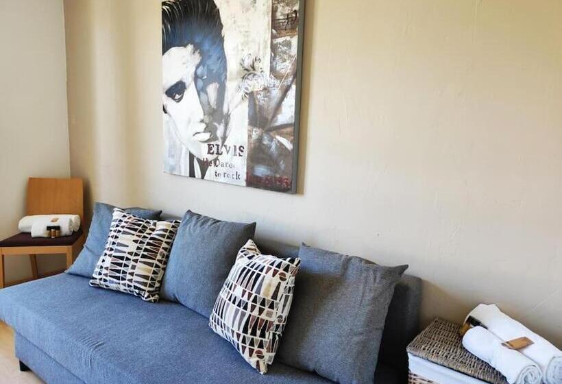 Bella Vista Yourhosthelper