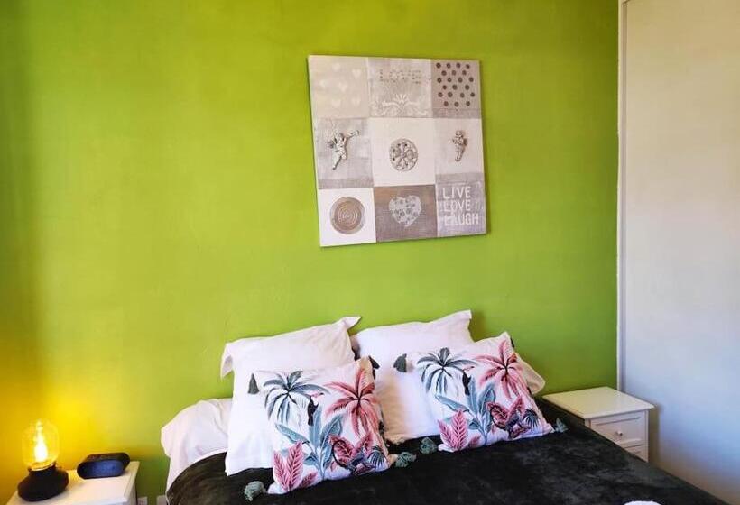 Bella Vista Yourhosthelper