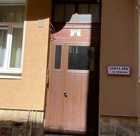 Cozy Apartment In Downtown Sofia   Tsar Samuil Street
