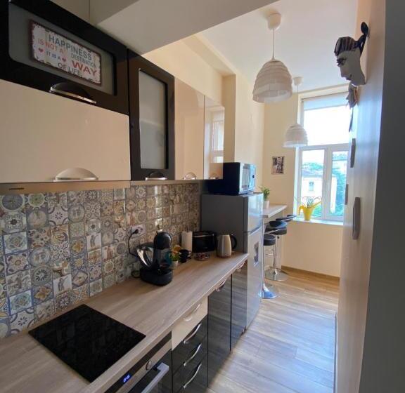 Cozy Apartment In Downtown Sofia   Tsar Samuil Street