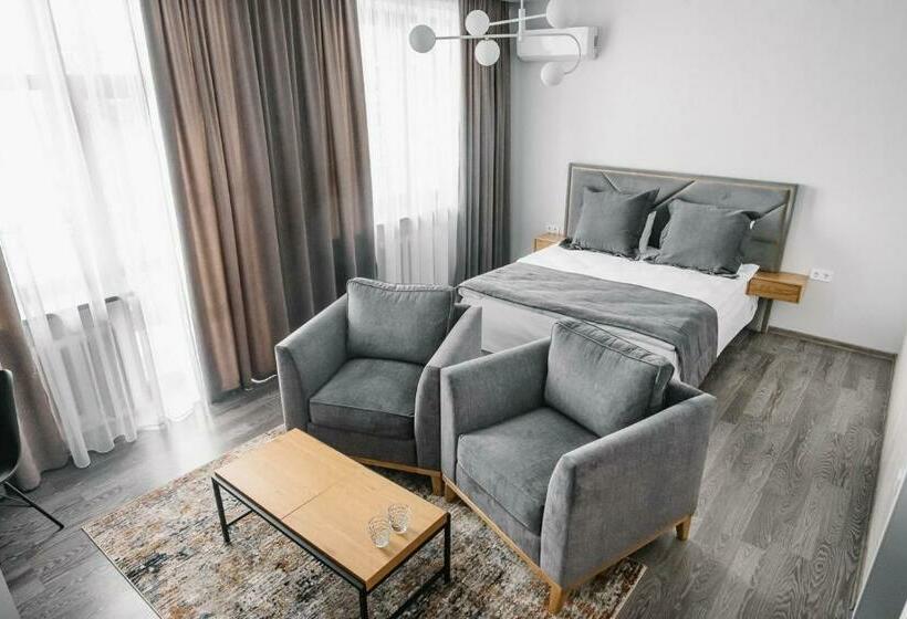 Hotell чевермето ірен