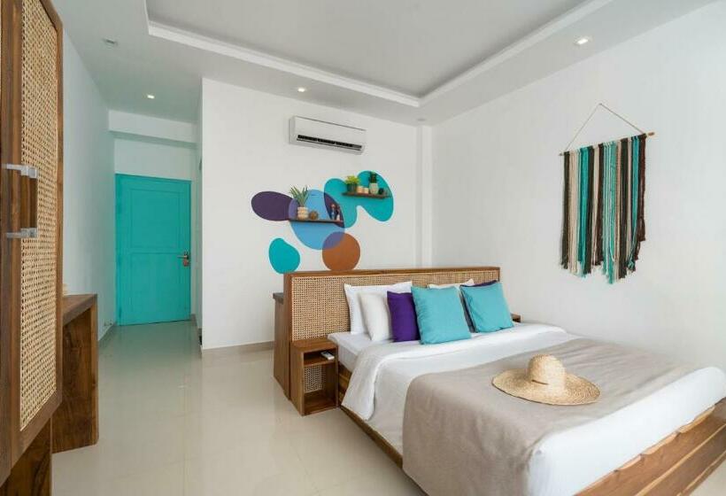 Отель Outpost Weligama Beachfront