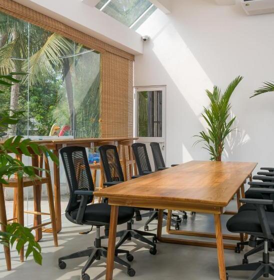 Отель Outpost Weligama Beachfront