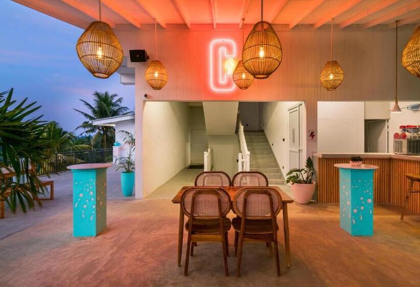 Отель Outpost Weligama Beachfront