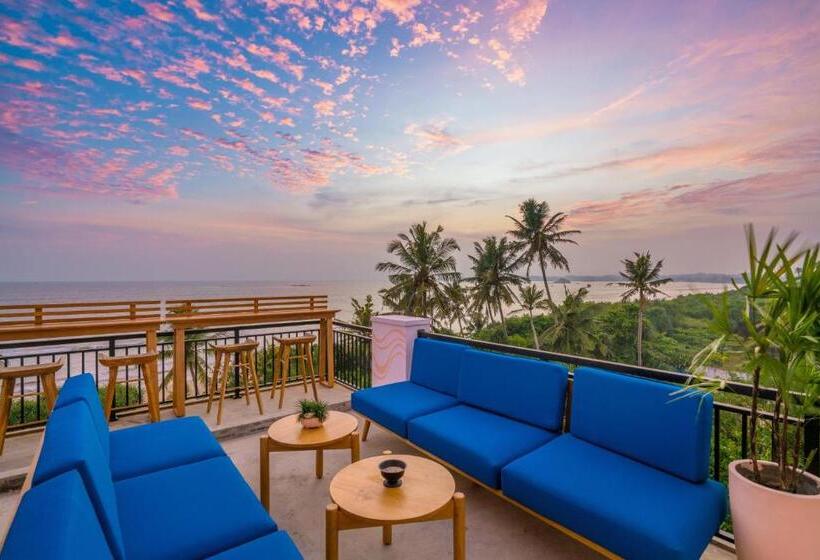 Отель Outpost Weligama Beachfront