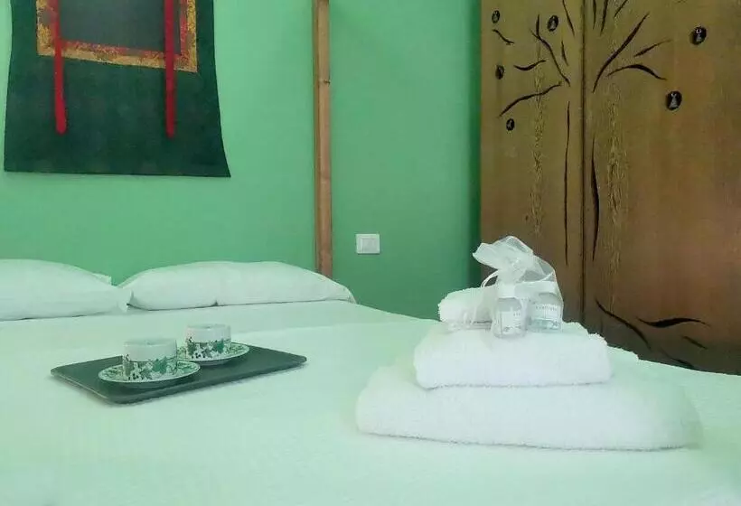 Speciale Tarshito Guesthouse Bari