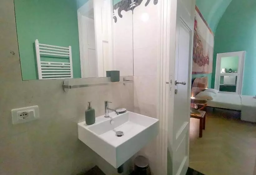 Speciale Tarshito Guesthouse Bari