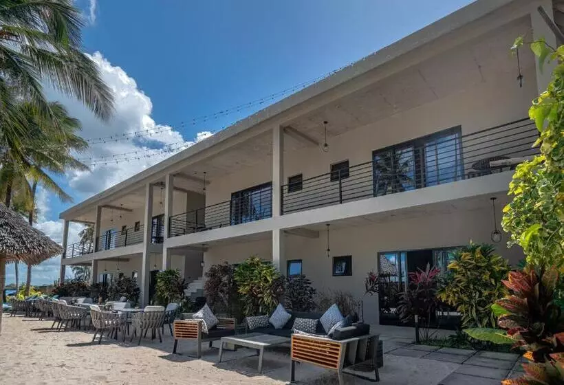 V Hotel In Paje