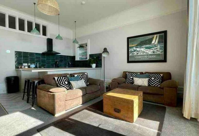 Westbay Seafront Apartment