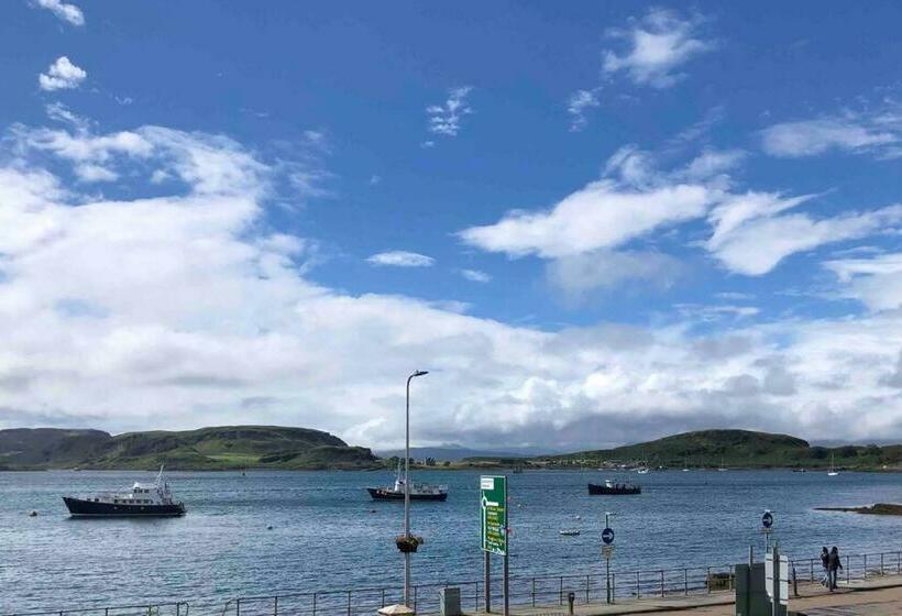 Westbay Seafront Apartment