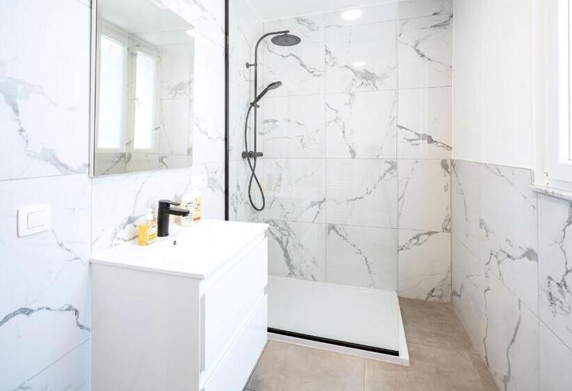 Beautiful Central Cityflats