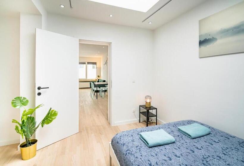 Beautiful Central Cityflats