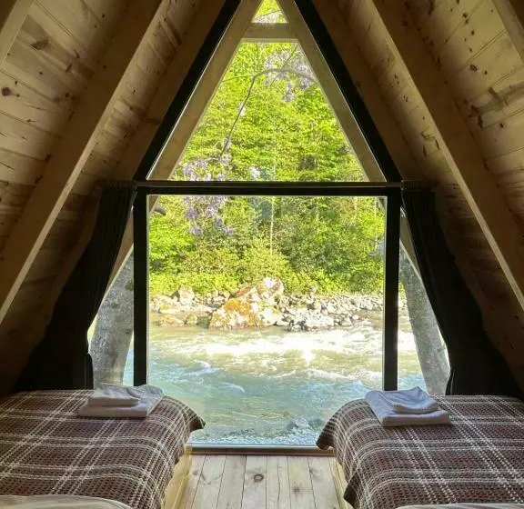 Aamiaismajoitus (B&B) Misa Suit Bungalov