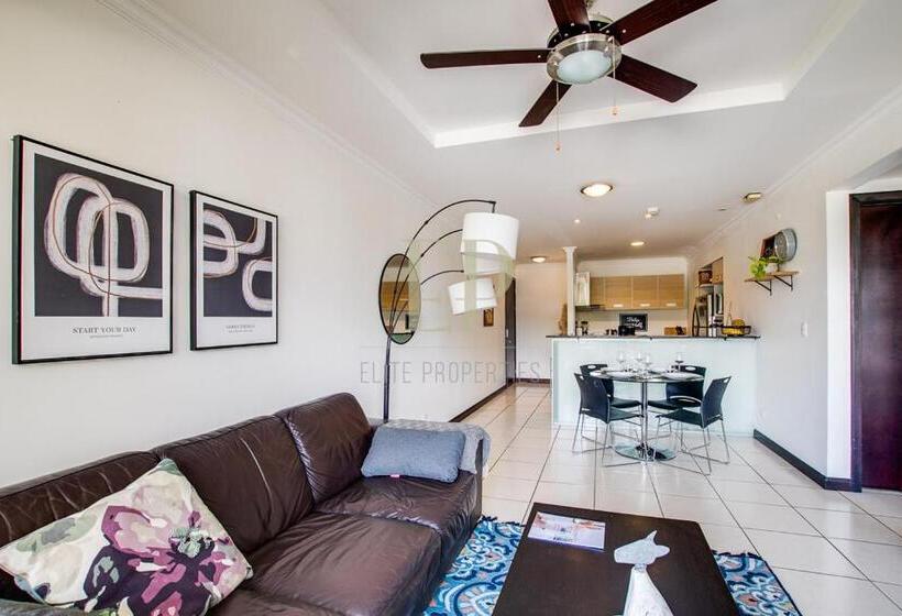 Cr Mariposa Rentals Cozy Retreat With Pool,tennis,gym,free Wifi