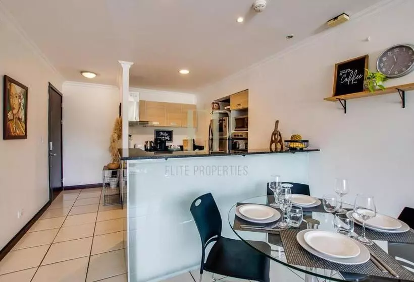 Cr Mariposa Rentals Cozy Retreat With Pool,tennis,gym,free Wifi