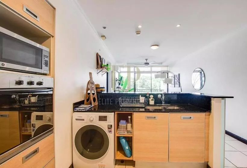 Cr Mariposa Rentals Cozy Retreat With Pool,tennis,gym,free Wifi