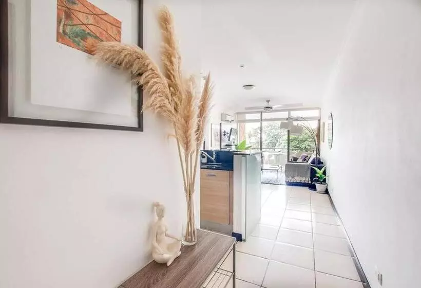 Cr Mariposa Rentals Cozy Retreat With Pool,tennis,gym,free Wifi