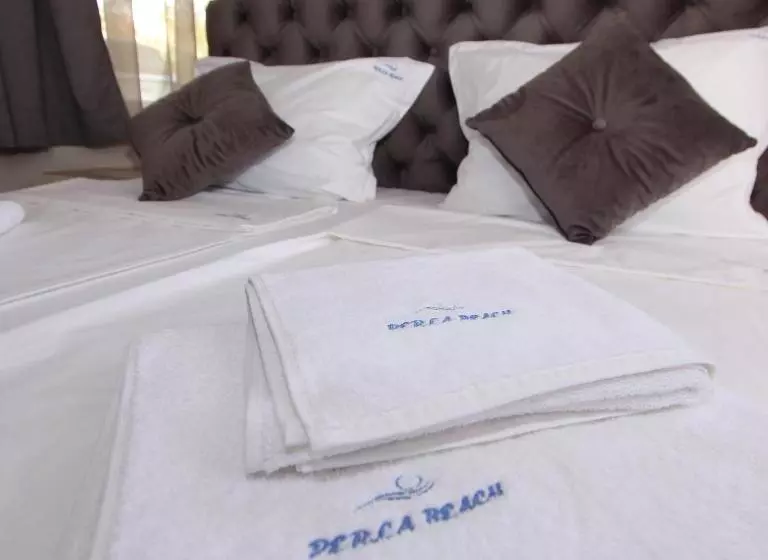 هتل Perla Beach