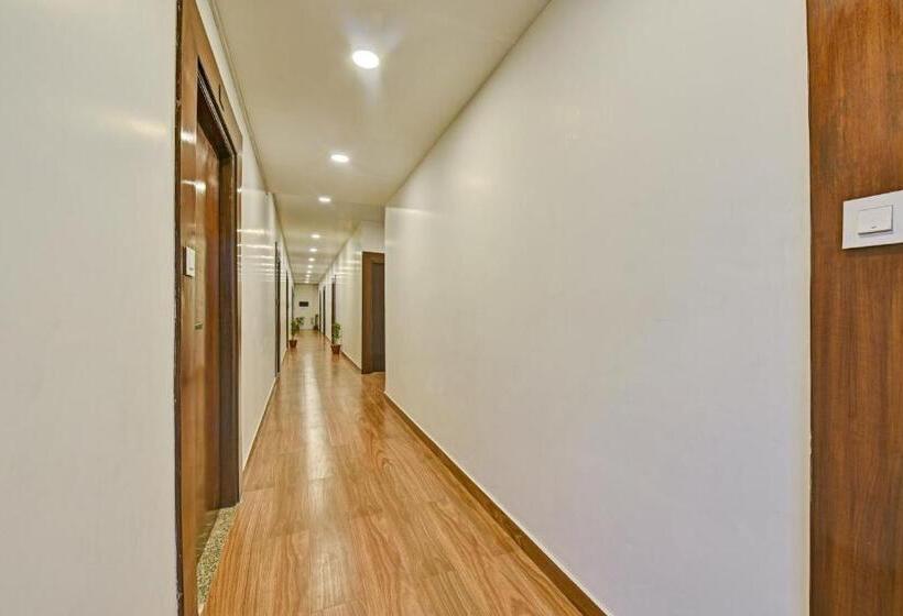 فندق Townhouse 801 The Circle