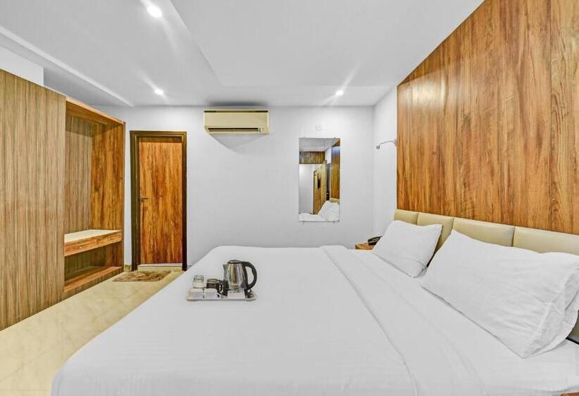 فندق Townhouse 801 The Circle