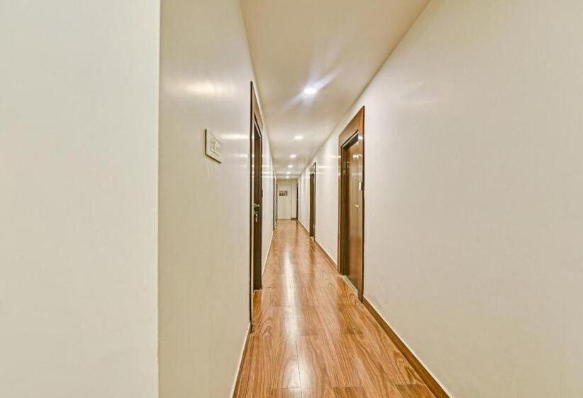 فندق Townhouse 801 The Circle