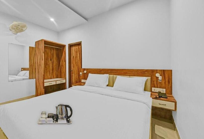 فندق Townhouse 801 The Circle